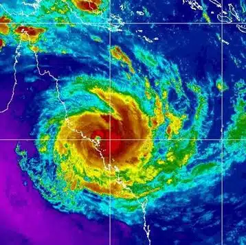 Cyclone Debbie landfall Queensland